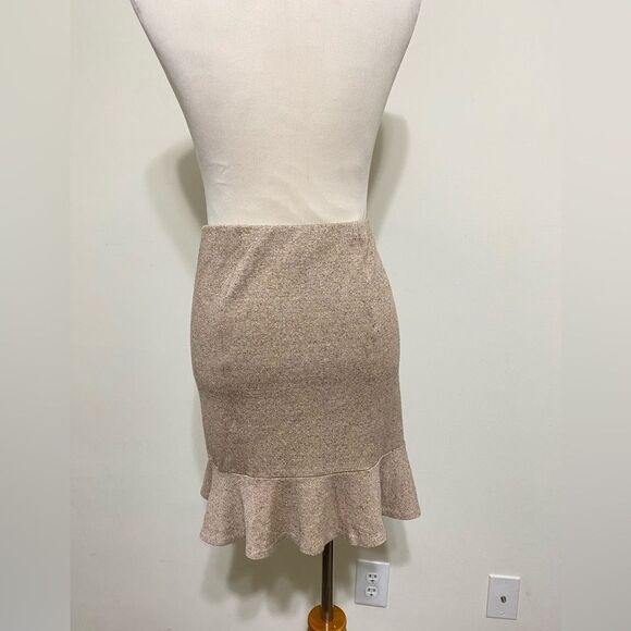 Express Tweed Texture Skirt Ruffle Peplum Hem Pull On Stretch Tan Brown size XS - Picture 8 of 16